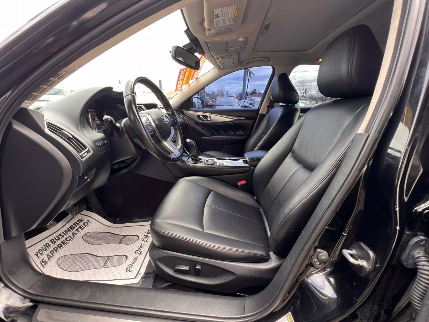 2020 Infiniti Q50 - Image 17