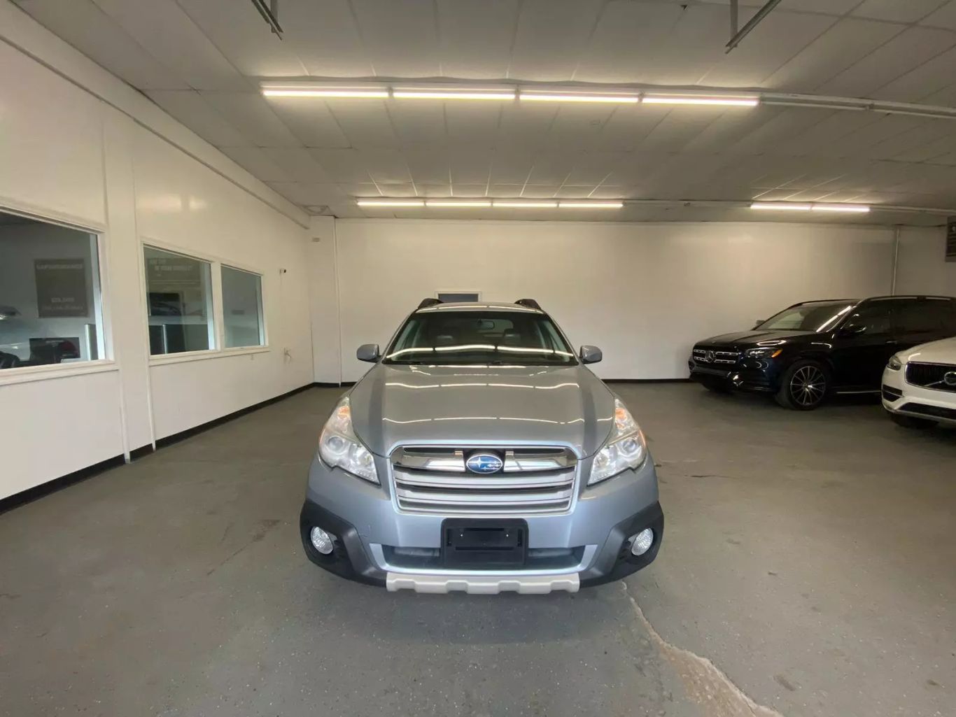 Buy Used 2013 SUBARU OUTBACK WAGON 4-CYL, PZEV, 2.5 LITER 2.5I LIMITED WAGON 4D Near Me
