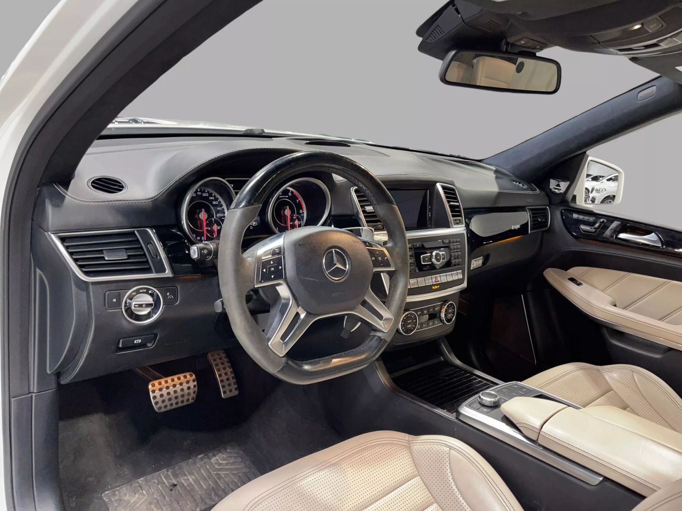 2016 MERCEDES-BENZ GL-CLASS SUV V8, TWIN TURBO, 5.5L GL 63 AMG SPORT UTILITY 4D