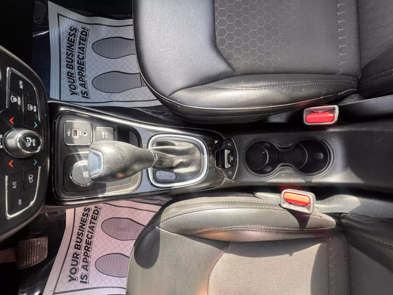 2021 Jeep Compass - Image 23