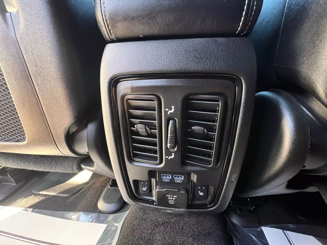 2022 Dodge Durango - Image 23
