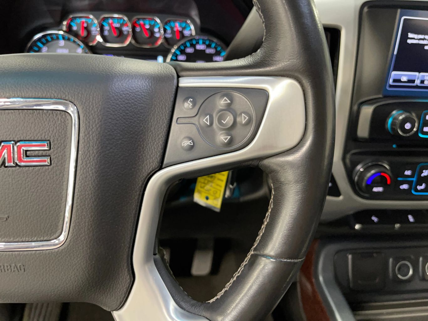 2017 GMC SIERRA 1500 CREW CAB PICKUP V8, ECOTEC3, 6.2 LITER SLT PICKUP 4D 5 3/4 FT