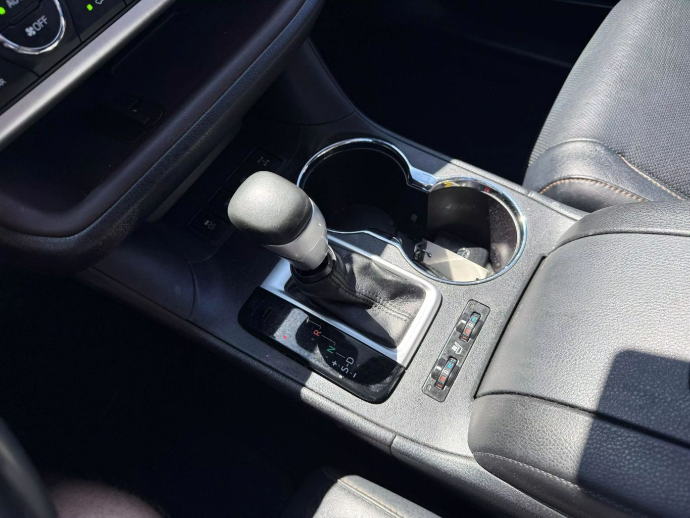 2015 TOYOTA HIGHLANDER SUV V6, 3.5 LITER LIMITED SPORT UTILITY 4D