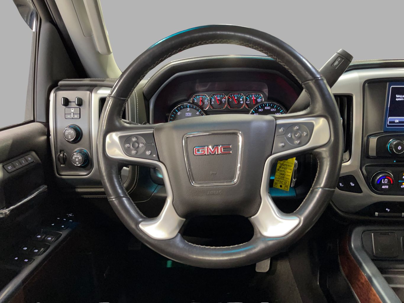 2017 GMC SIERRA 1500 CREW CAB PICKUP V8, ECOTEC3, 6.2 LITER SLT PICKUP 4D 5 3/4 FT