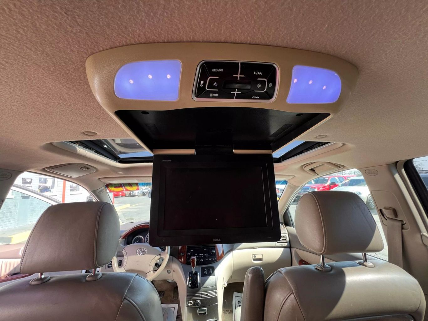 2005 Toyota Sienna - Image 23