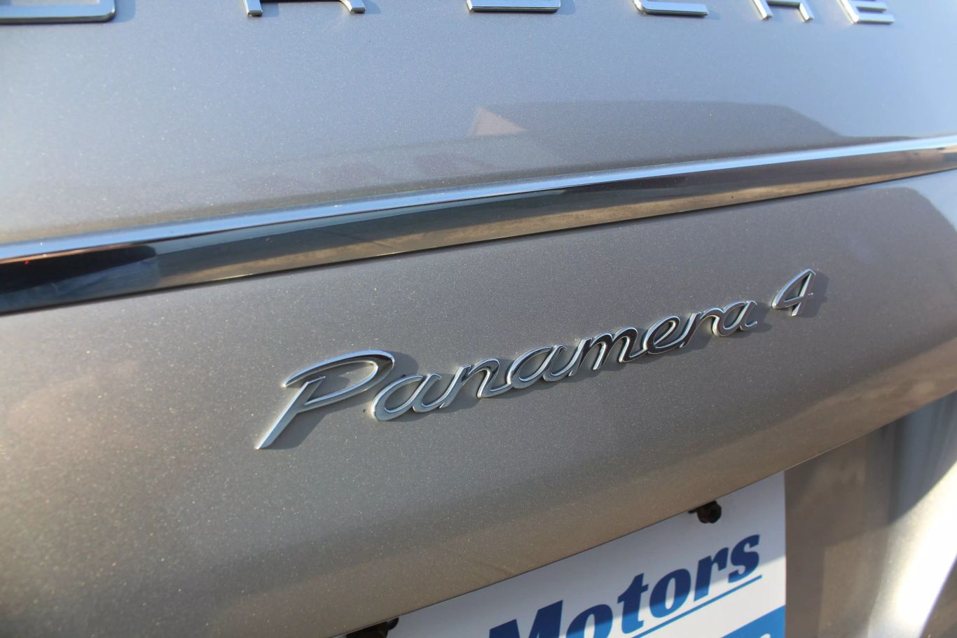 2012 Porsche Panamera 4 Sedan 4d - Image 8