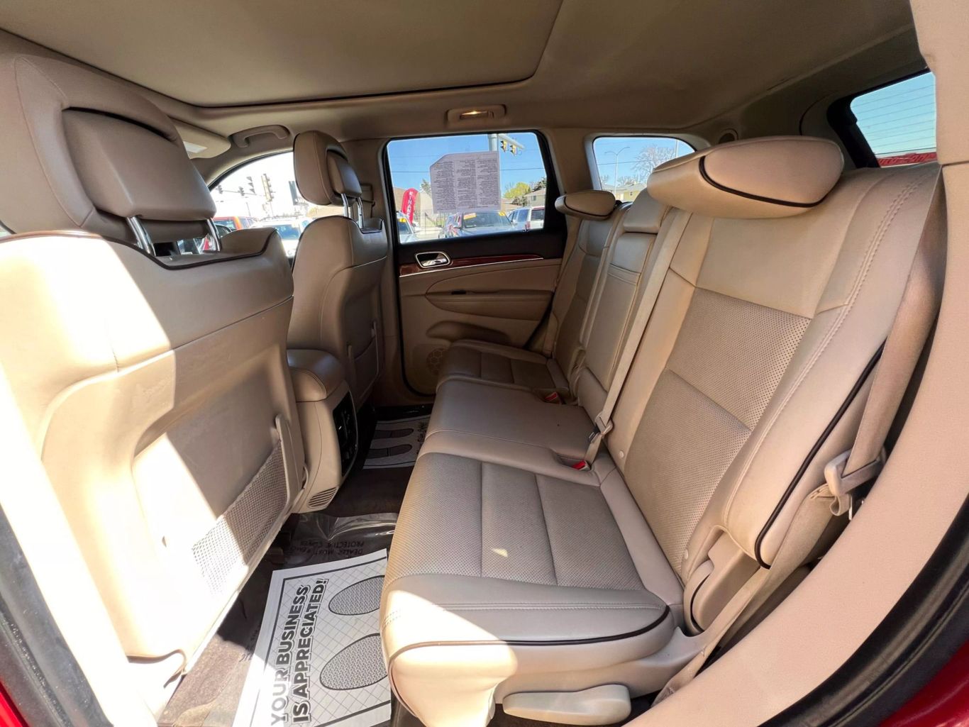 2011 Jeep Grand Cherokee - Image 12