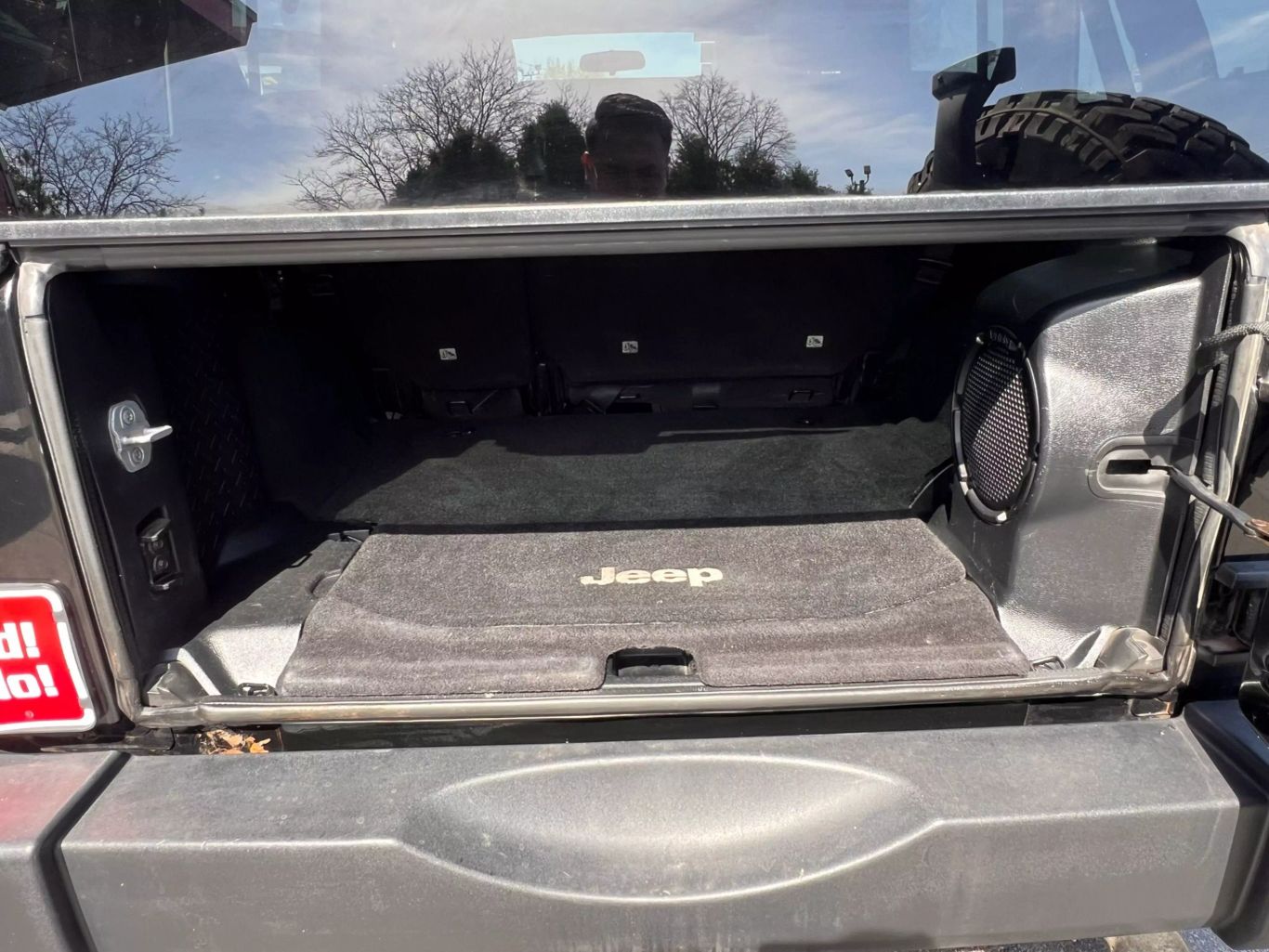 2012 Jeep Wrangler - Image 12