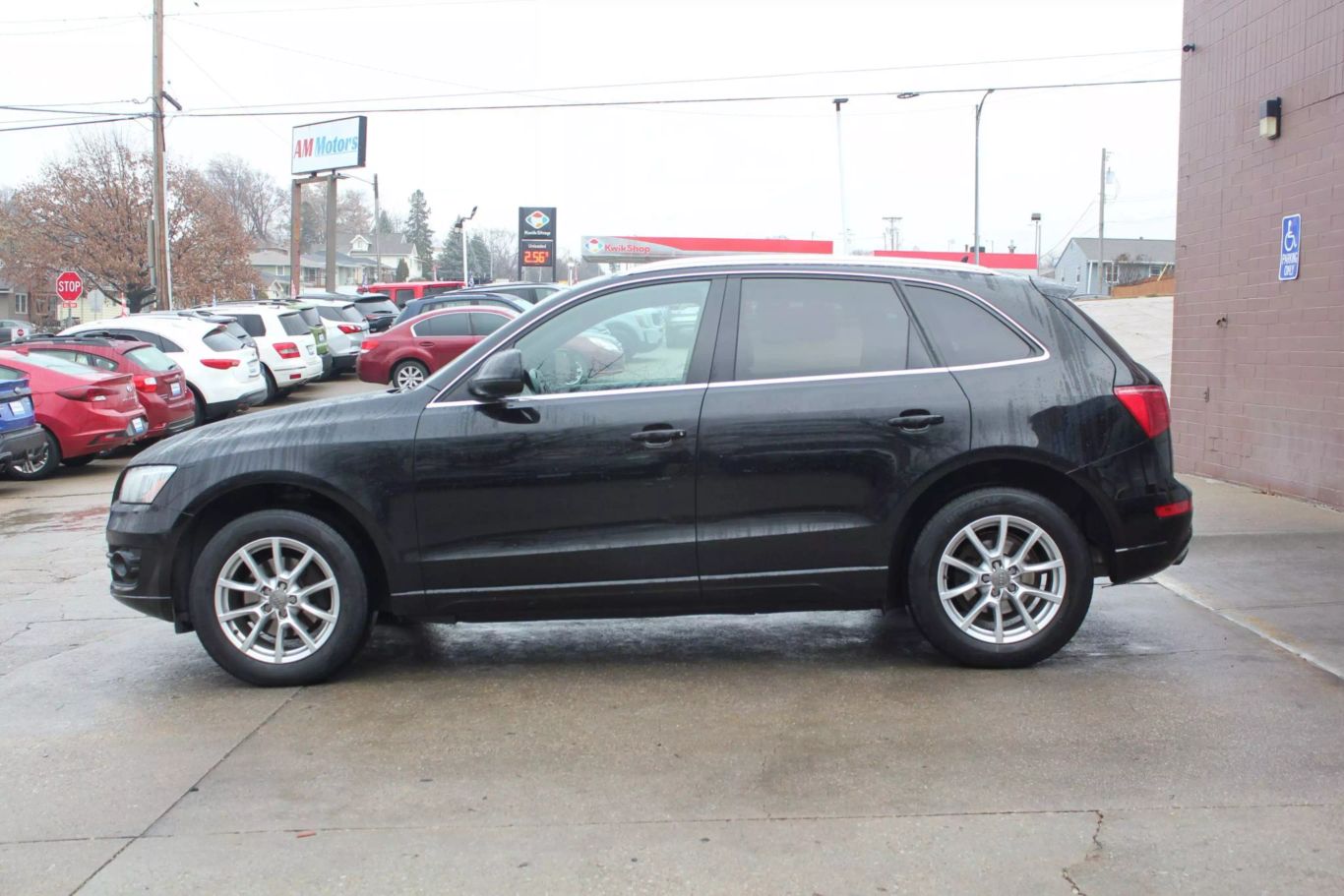 2012 Audi Q5 2.0t Quattro Premium Sport Utility 4d - Image 4