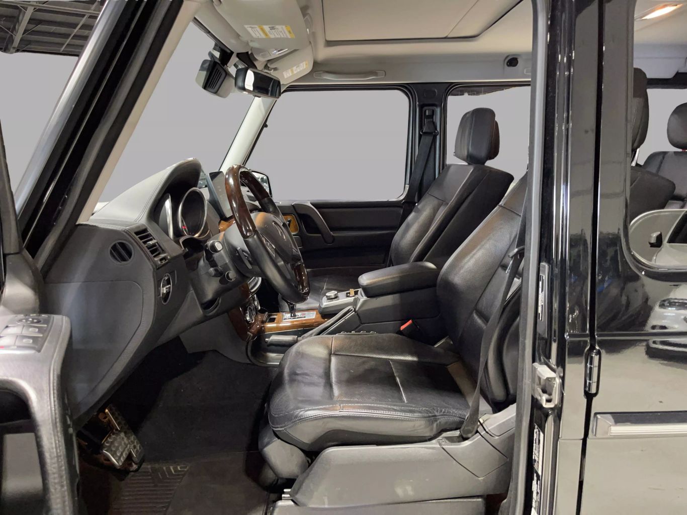 2017 MERCEDES-BENZ G-CLASS SUV V8, TWIN TURBO, 4.0 LITER G 550 SPORT UTILITY 4D