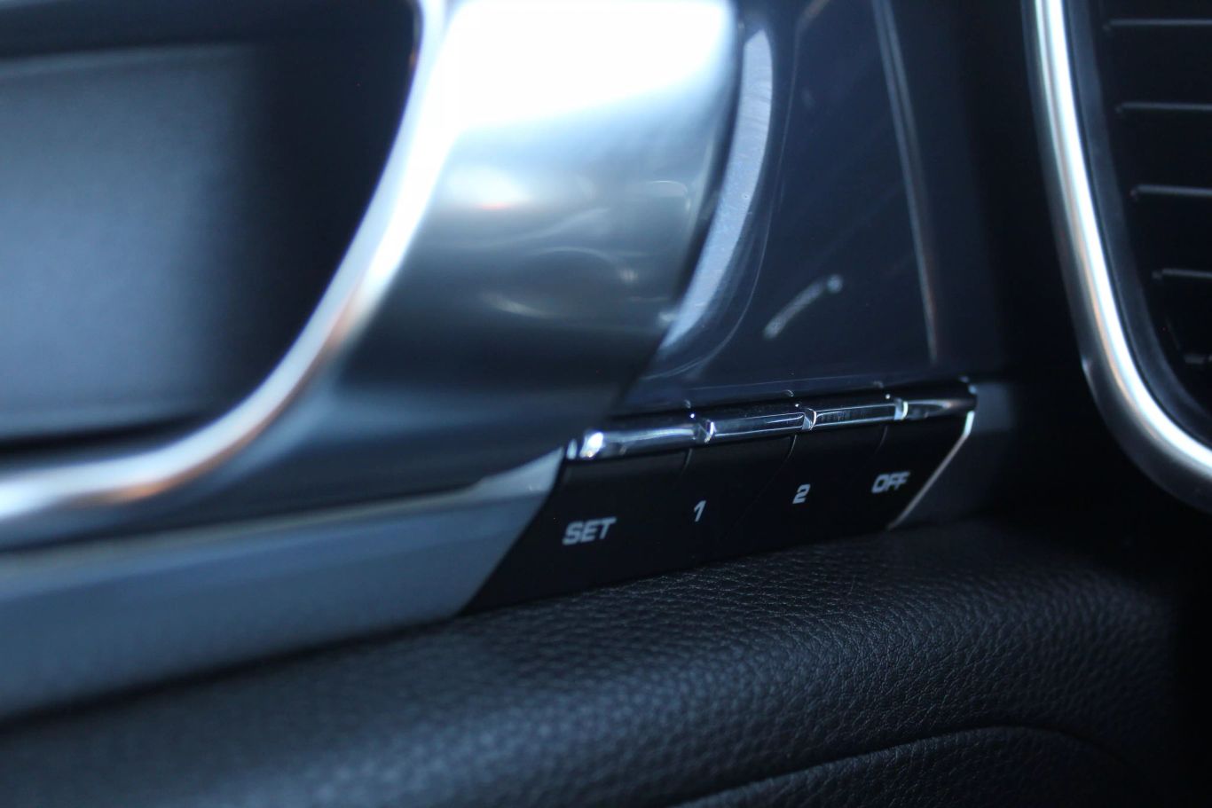 2012 Porsche Panamera 4 Sedan 4d - Image 22