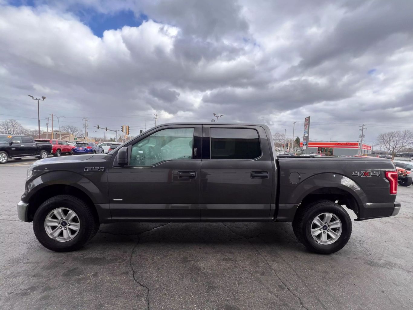 2015 Ford F150 Supercrew Cab - Image 10