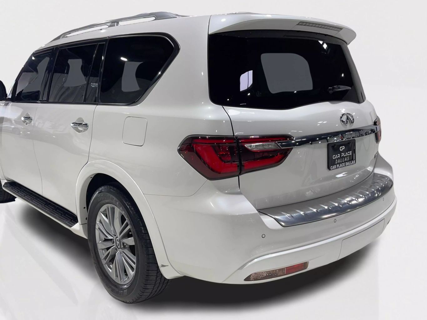 2019 INFINITI QX80 SUV V8, 5.6 LITER LUXE SPORT UTILITY 4D