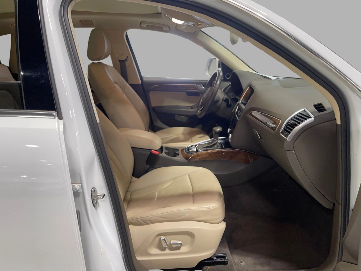 2015 AUDI Q5 SUV V6, SPRCHRGD, 3.0L 3.0T PREMIUM PLUS SPORT UTILITY 4D