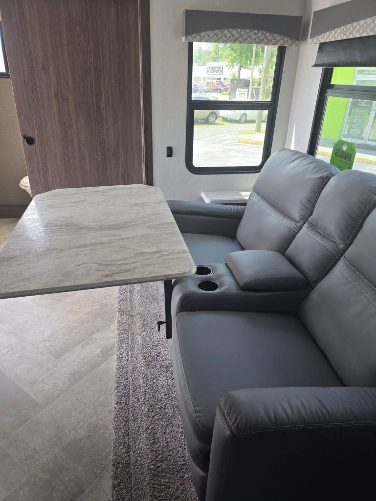 2021 WINNEBAGO VOYAGE - - 2427RB