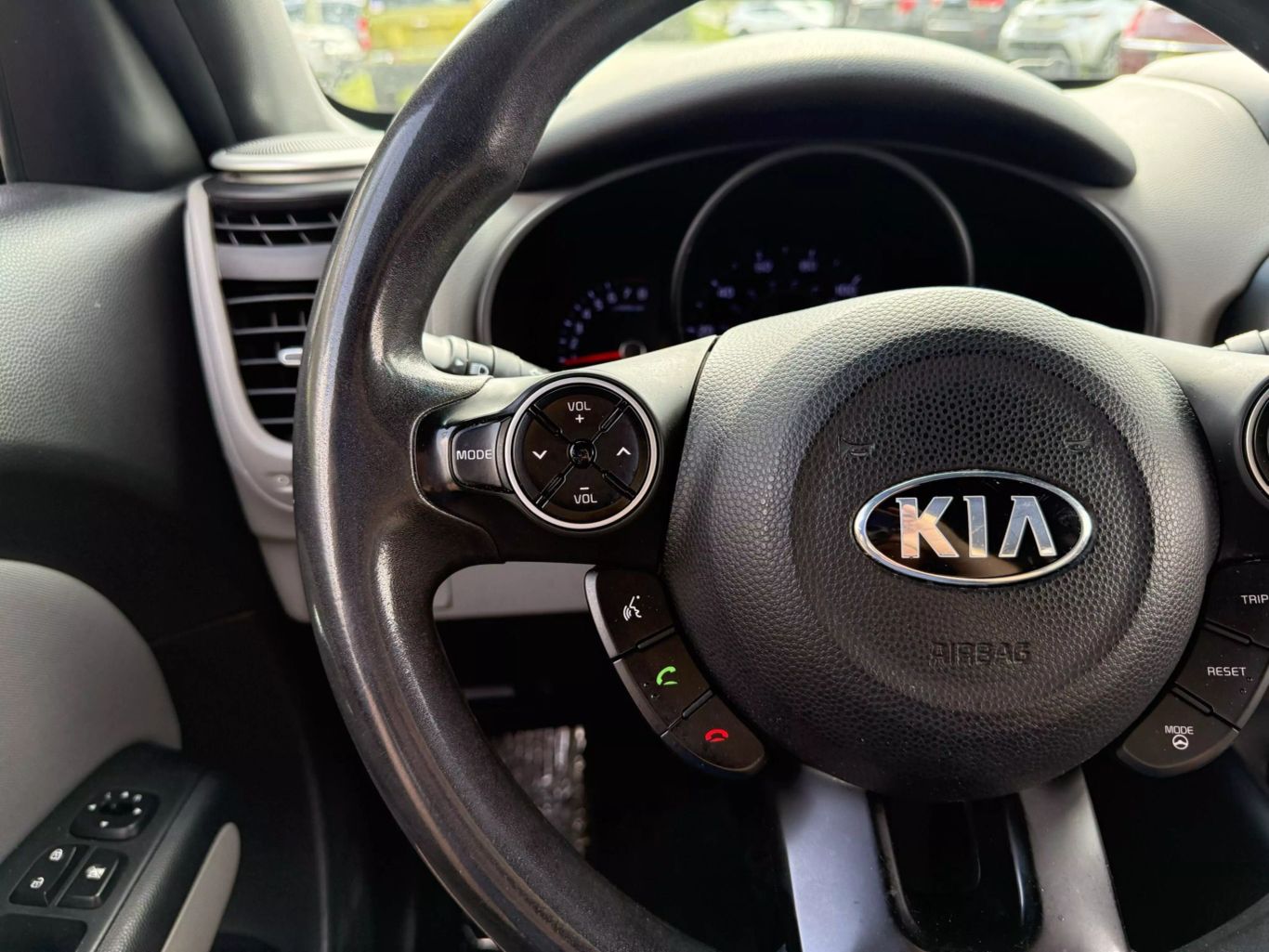 2016 KIA SOUL WAGON 4-CYL, 1.6 LITER WAGON 4D