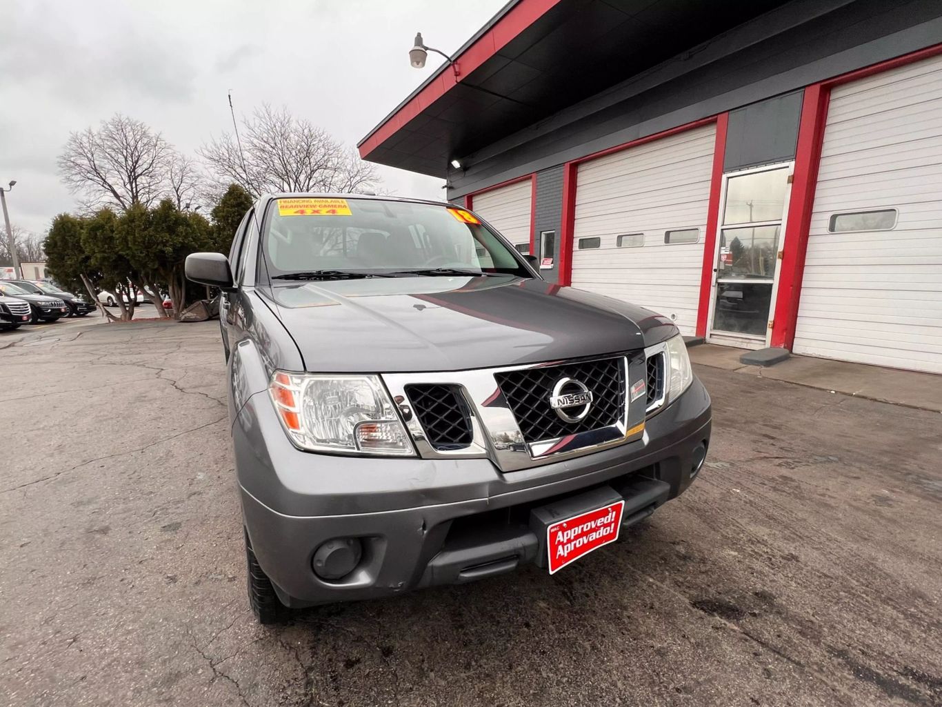 2018 Nissan Frontier Crew Cab - Image 4