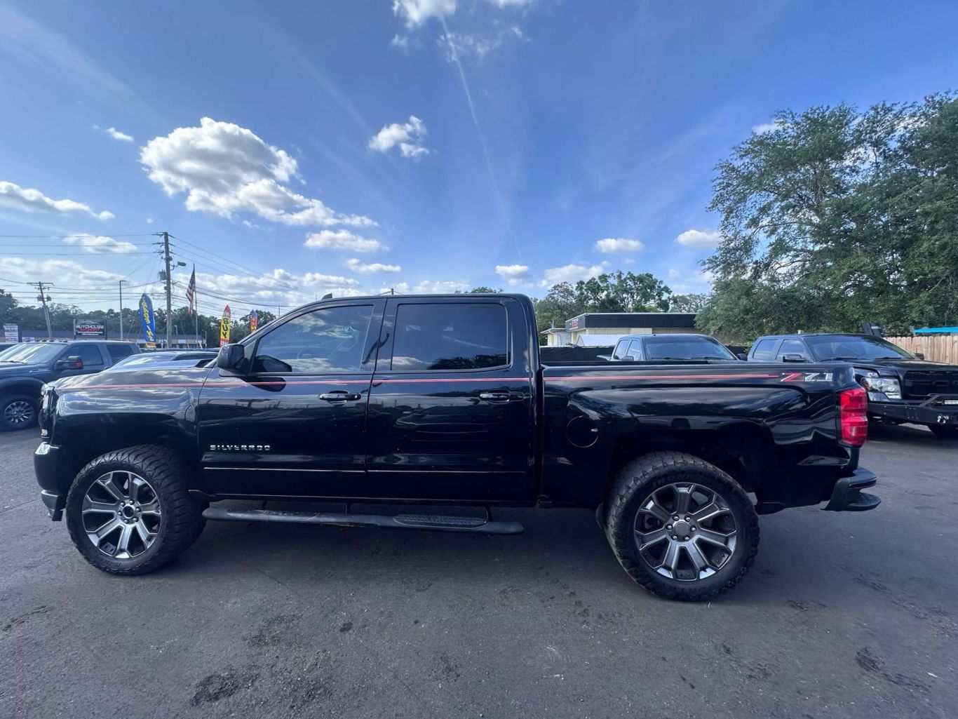 2018 CHEVROLET SILVERADO 1500 CREW CAB PICKUP V8, ECOTEC3, 5.3 LITER Z71 LT PICKUP 4D 5 3/4 FT - Tampa Motor Cars