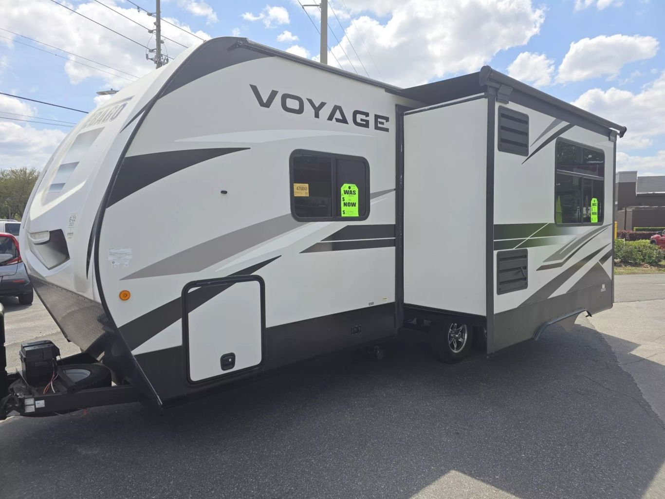 2021 WINNEBAGO VOYAGE - - 2427RB