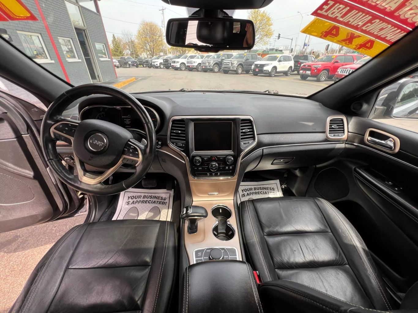 2015 Jeep Grand Cherokee - Image 14