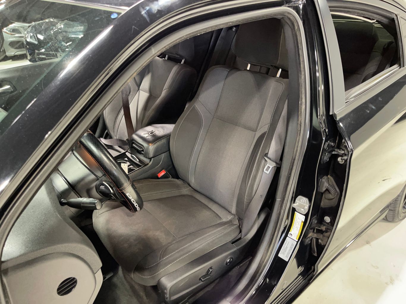 2016 DODGE CHARGER SEDAN V8, HEMI, 5.7 LITER R/T SEDAN 4D