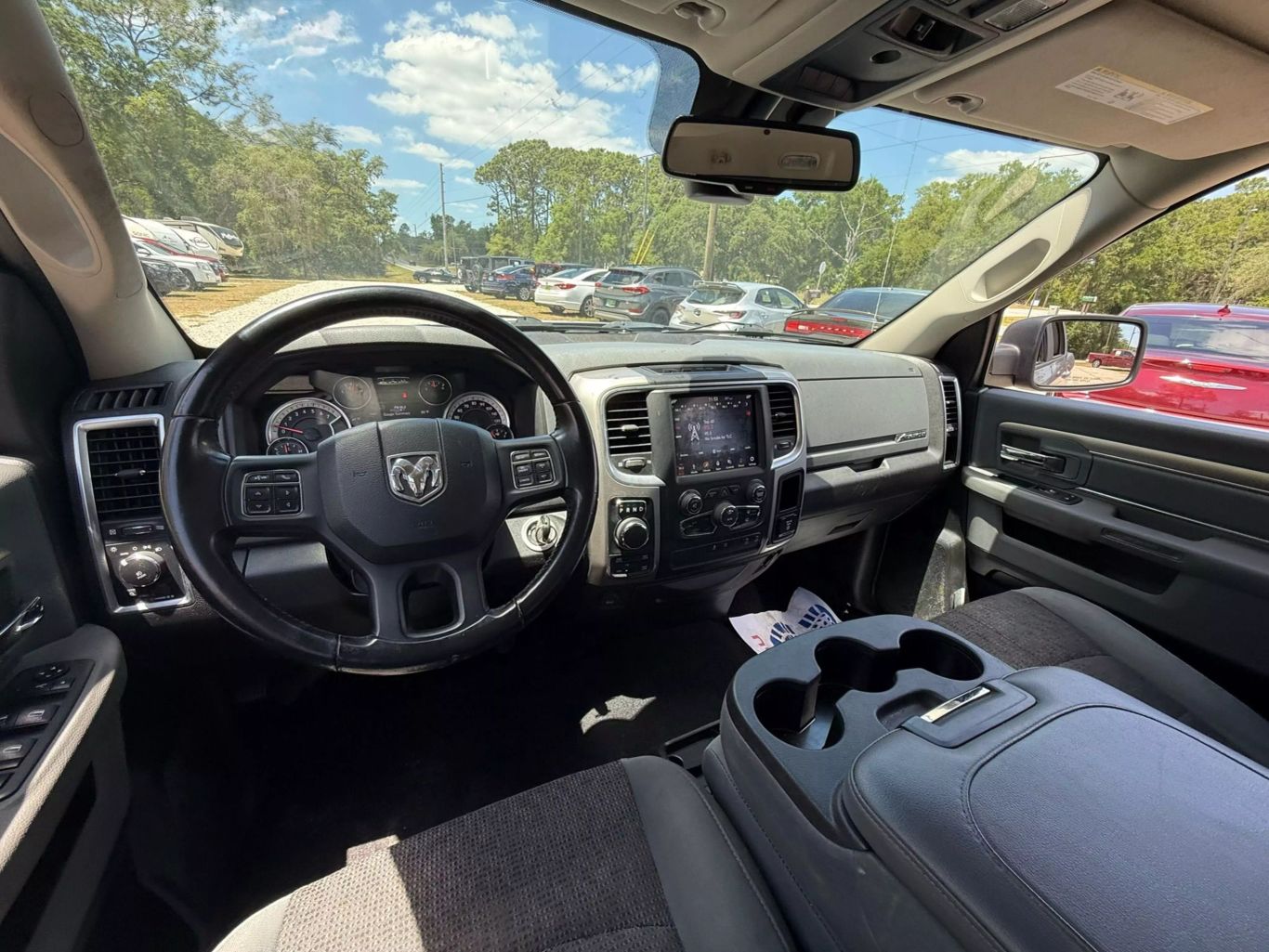 2019 RAM 1500 CLASSIC CREW CAB PICKUP V8, HEMI, 5.7 LITER BIG HORN PICKUP 4D 5 1/2 FT