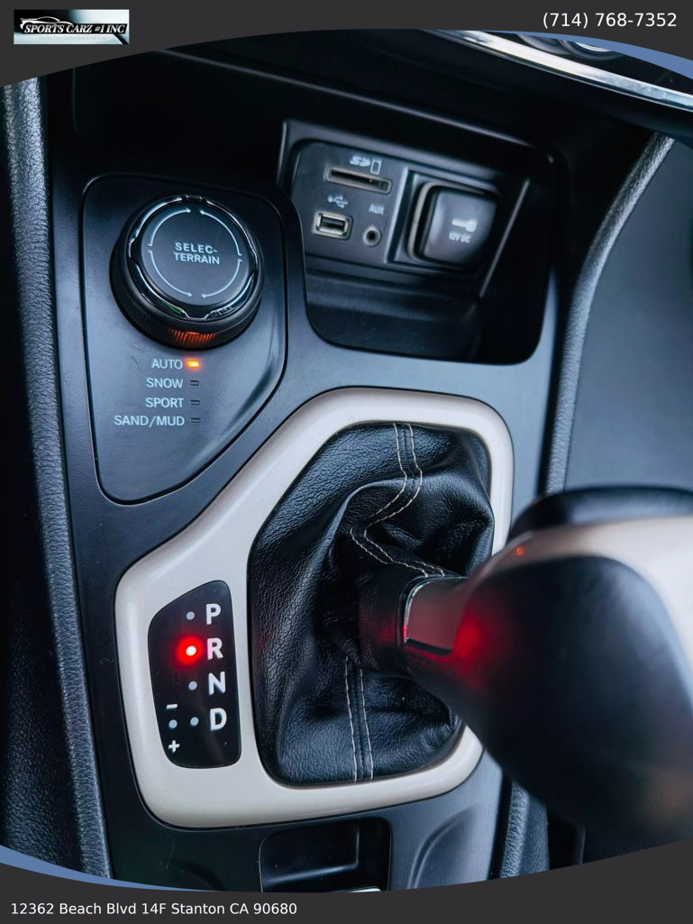 2015 JEEP CHEROKEE SUV V6, 3.2 LITER ALTITUDE SPORT UTILITY 4D