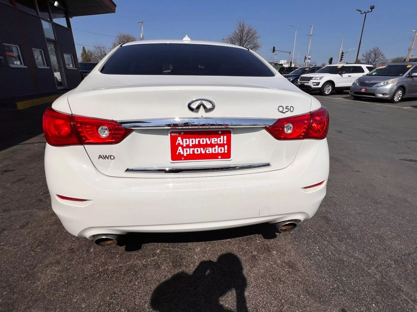 2017 Infiniti Q50 - Image 12