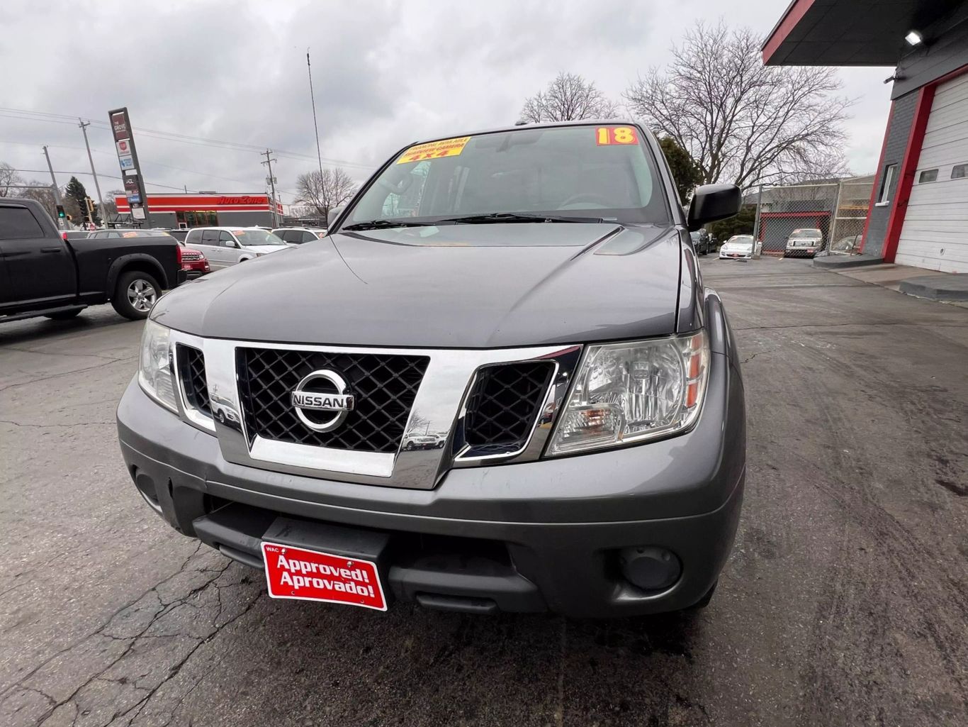2018 Nissan Frontier Crew Cab - Image 6
