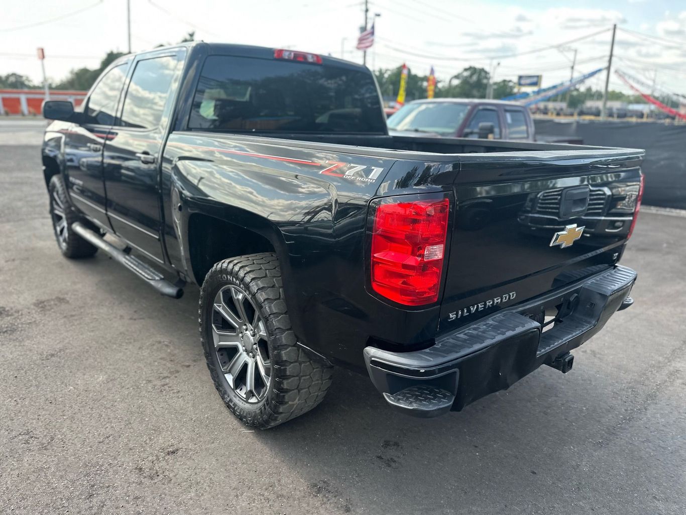 2018 CHEVROLET SILVERADO 1500 CREW CAB PICKUP V8, ECOTEC3, 5.3 LITER Z71 LT PICKUP 4D 5 3/4 FT - Tampa Motor Cars