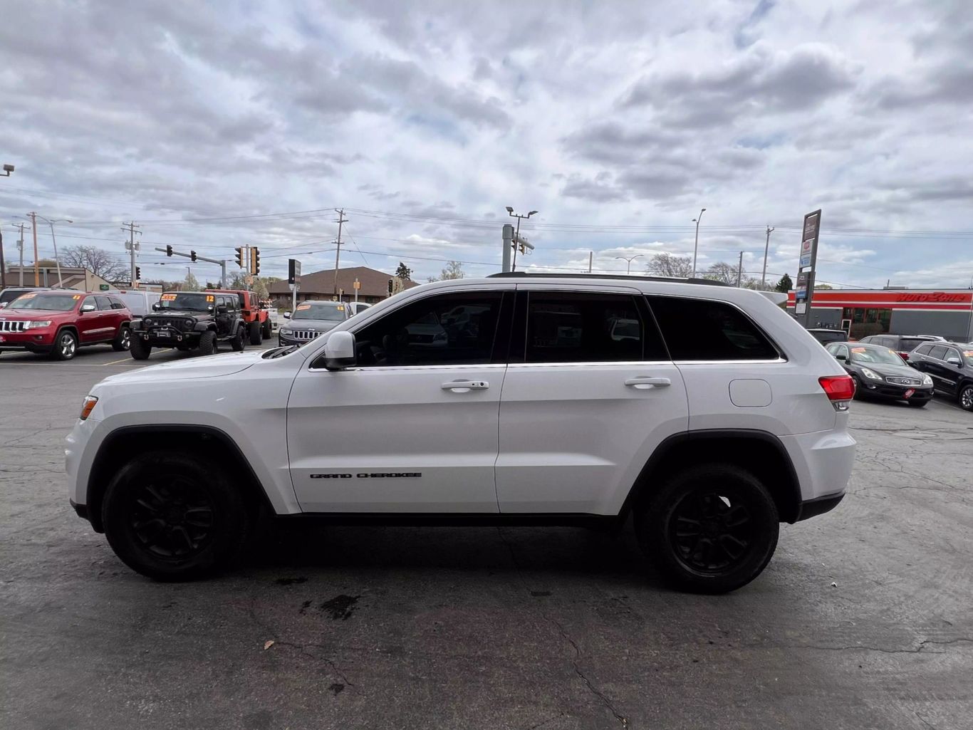 2018 Jeep Grand Cherokee - Image 7