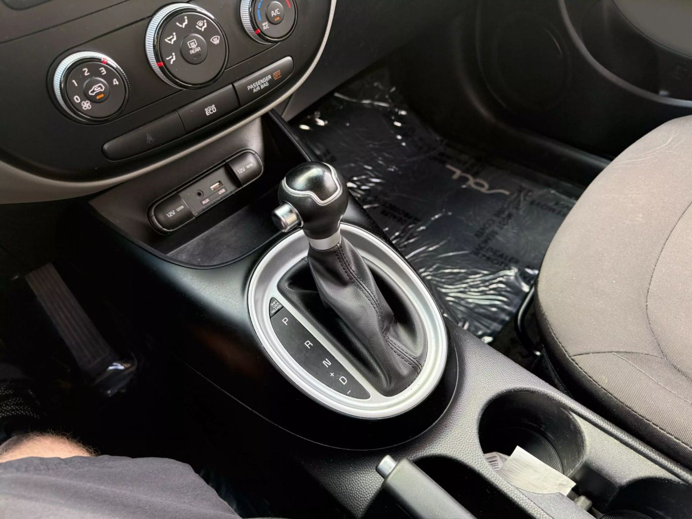 2016 KIA SOUL WAGON 4-CYL, 1.6 LITER WAGON 4D