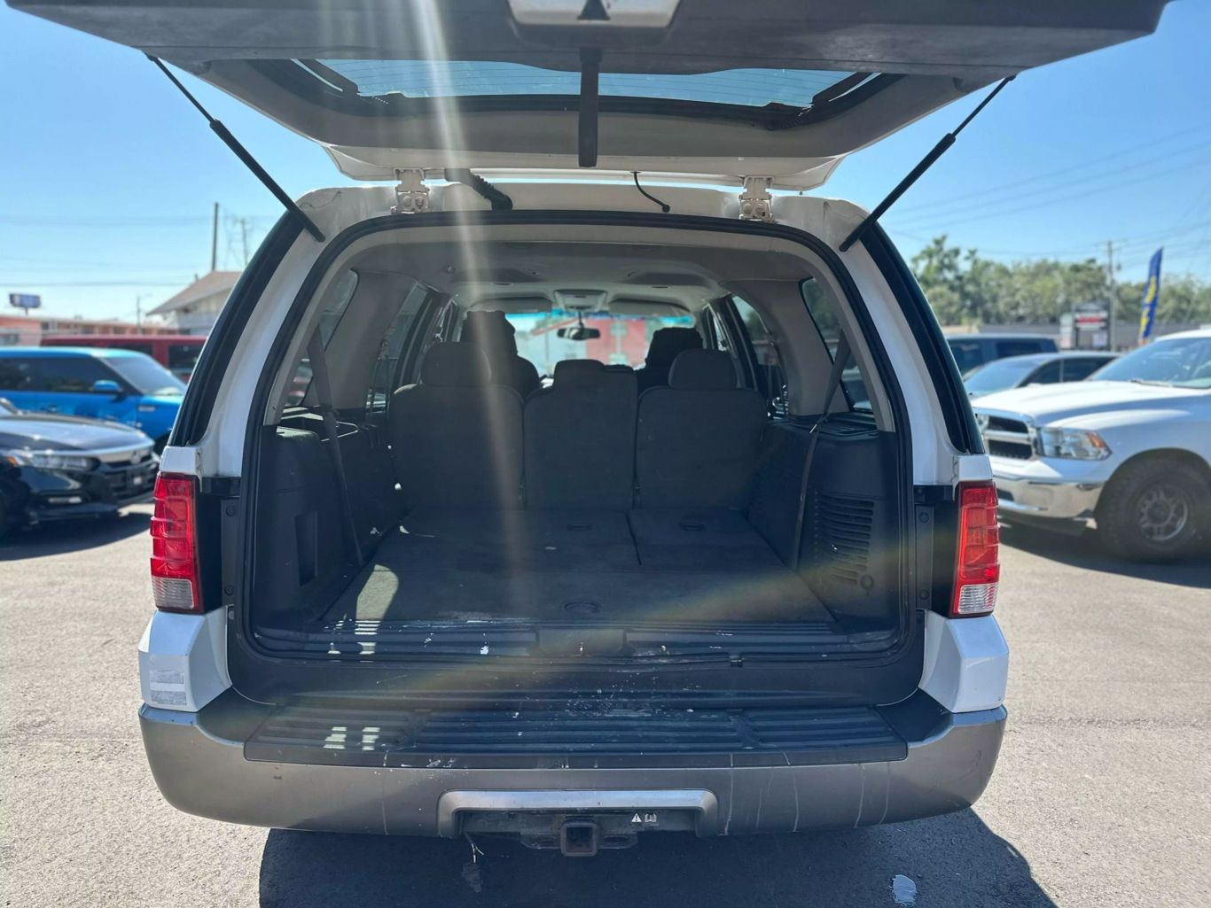 2003 FORD EXPEDITION SUV V8, 5.4 LITER XLT SPORT UTILITY 4D - Tampa Motor Cars