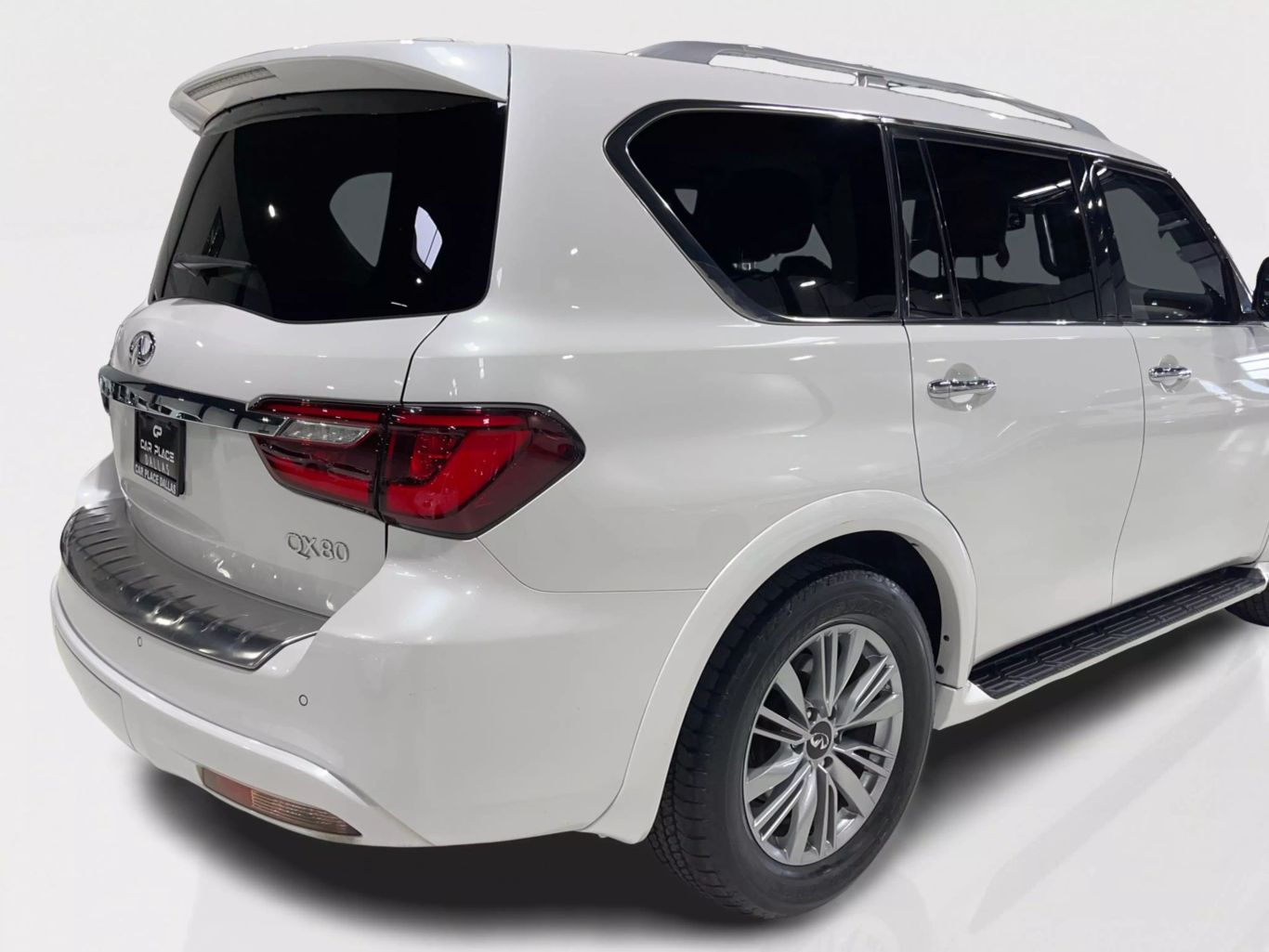 2019 INFINITI QX80 SUV V8, 5.6 LITER LUXE SPORT UTILITY 4D