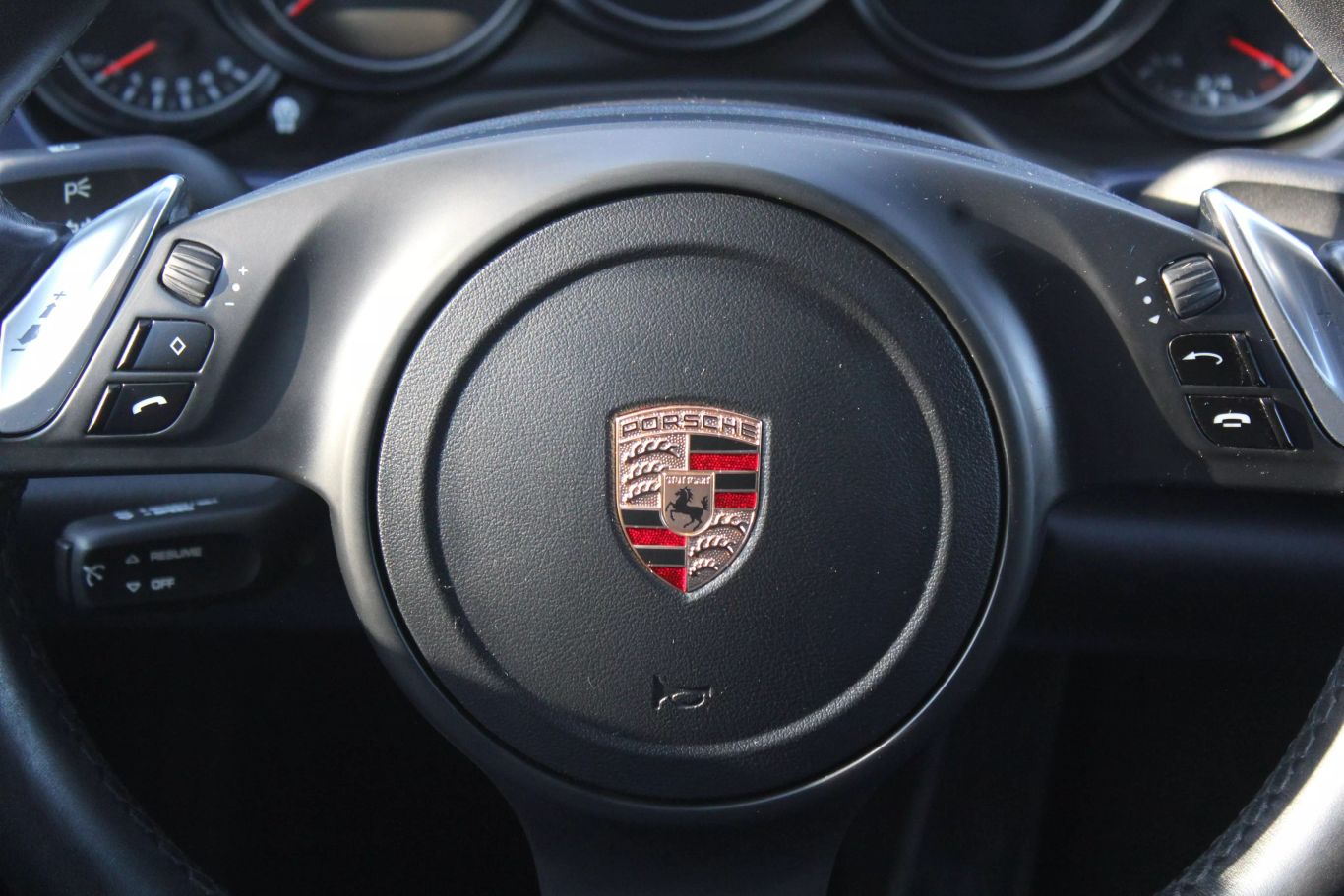 2012 Porsche Panamera 4 Sedan 4d - Image 16