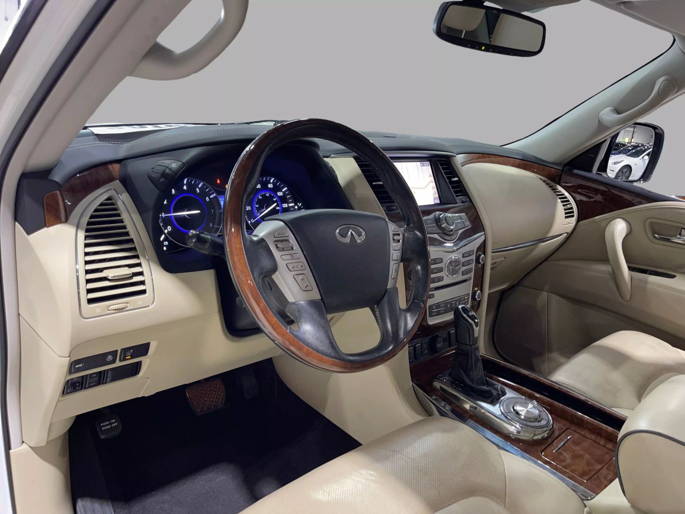 2019 INFINITI QX80 SUV V8, 5.6 LITER LUXE SPORT UTILITY 4D