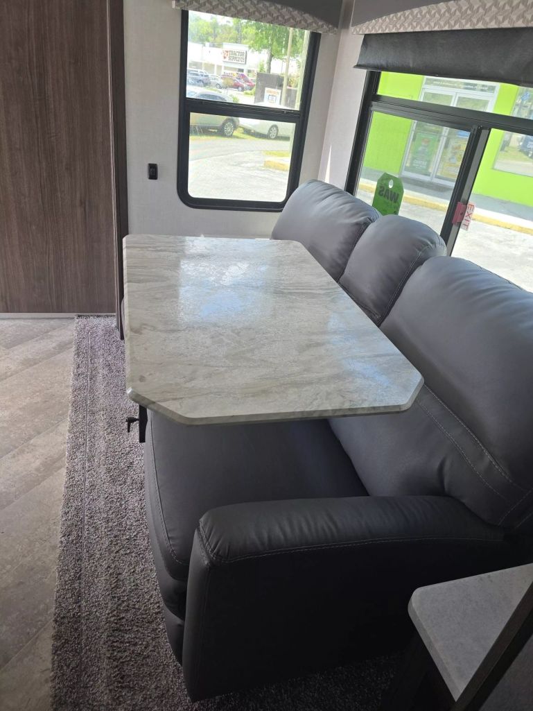 2021 WINNEBAGO VOYAGE - - 2427RB