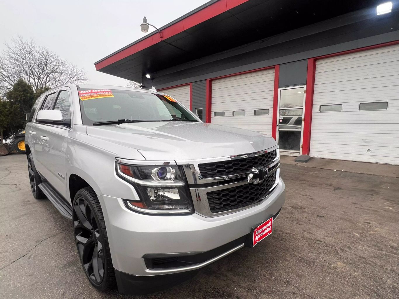 2017 Chevrolet Tahoe - Image 3