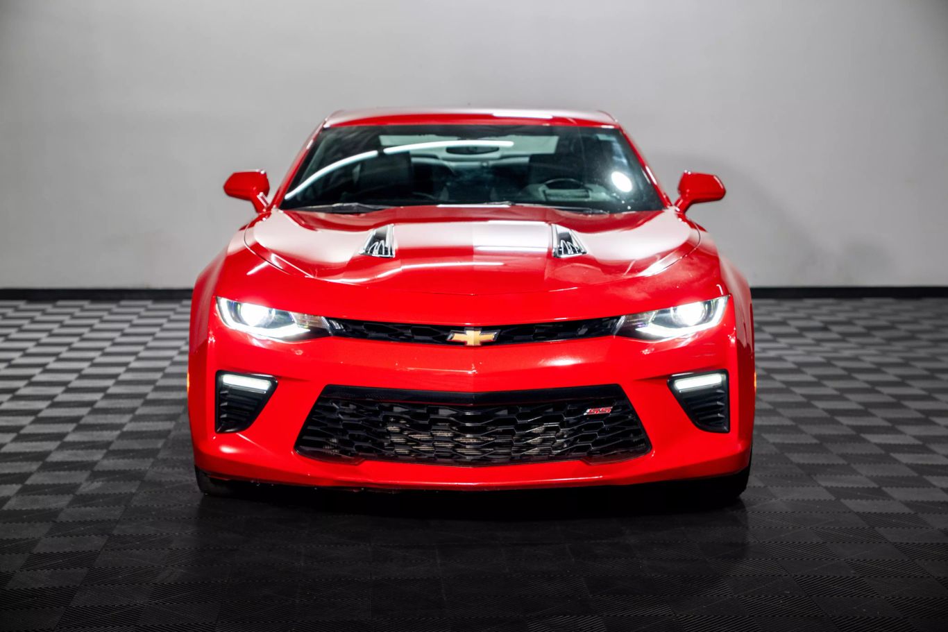 Used 2017 Chevrolet Camaro 2SS with VIN 1G1FH1R73H0187621 for sale in Tempe, AZ