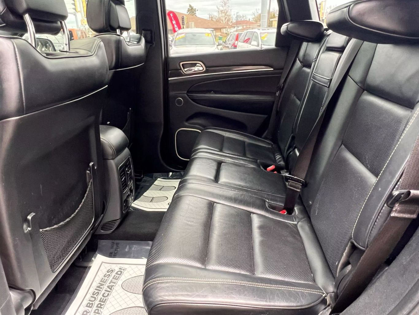 2015 Jeep Grand Cherokee - Image 11