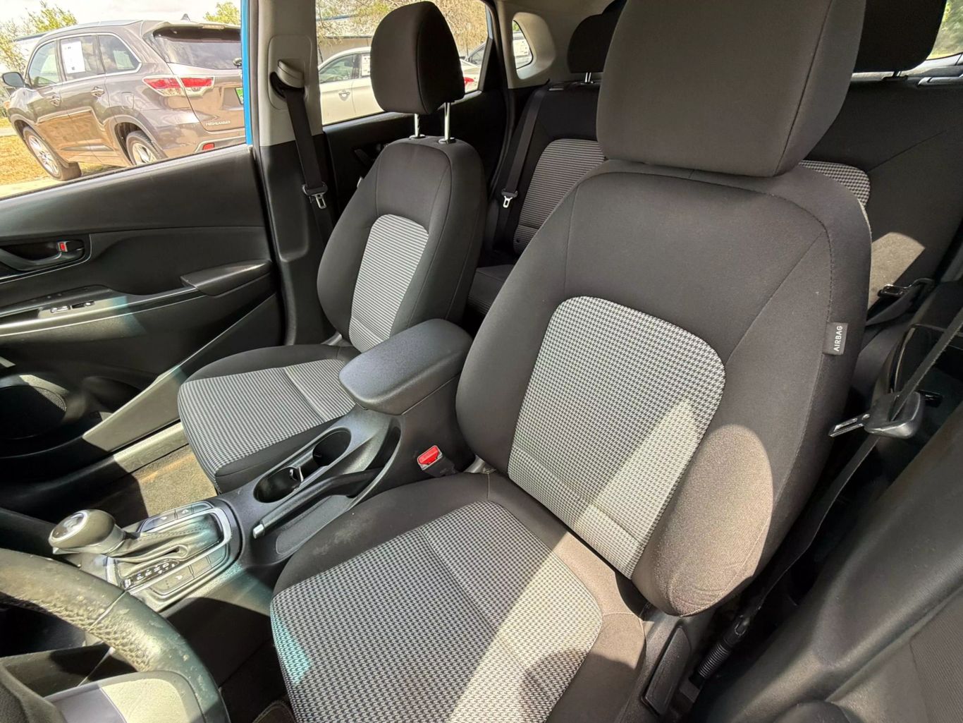2020 HYUNDAI KONA SUV I4 2.0L GASOLINE UTILITY 4D SEL 2.0L I4