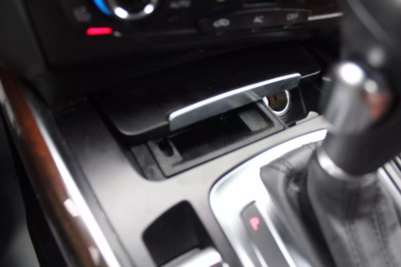 2012 Audi Q5 2.0t Quattro Premium Sport Utility 4d - Image 34