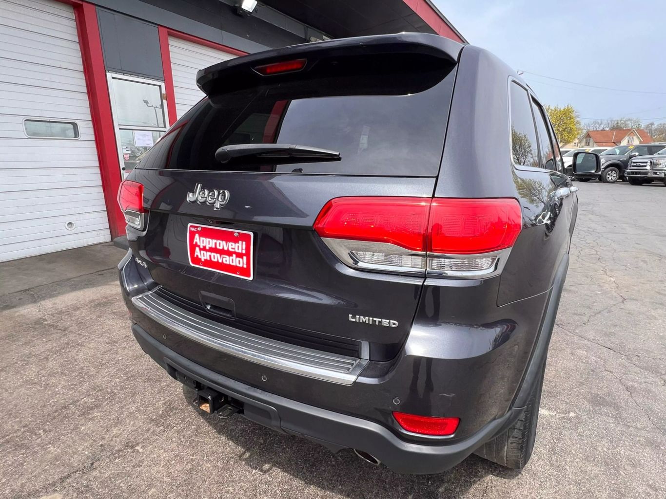2015 Jeep Grand Cherokee - Image 10