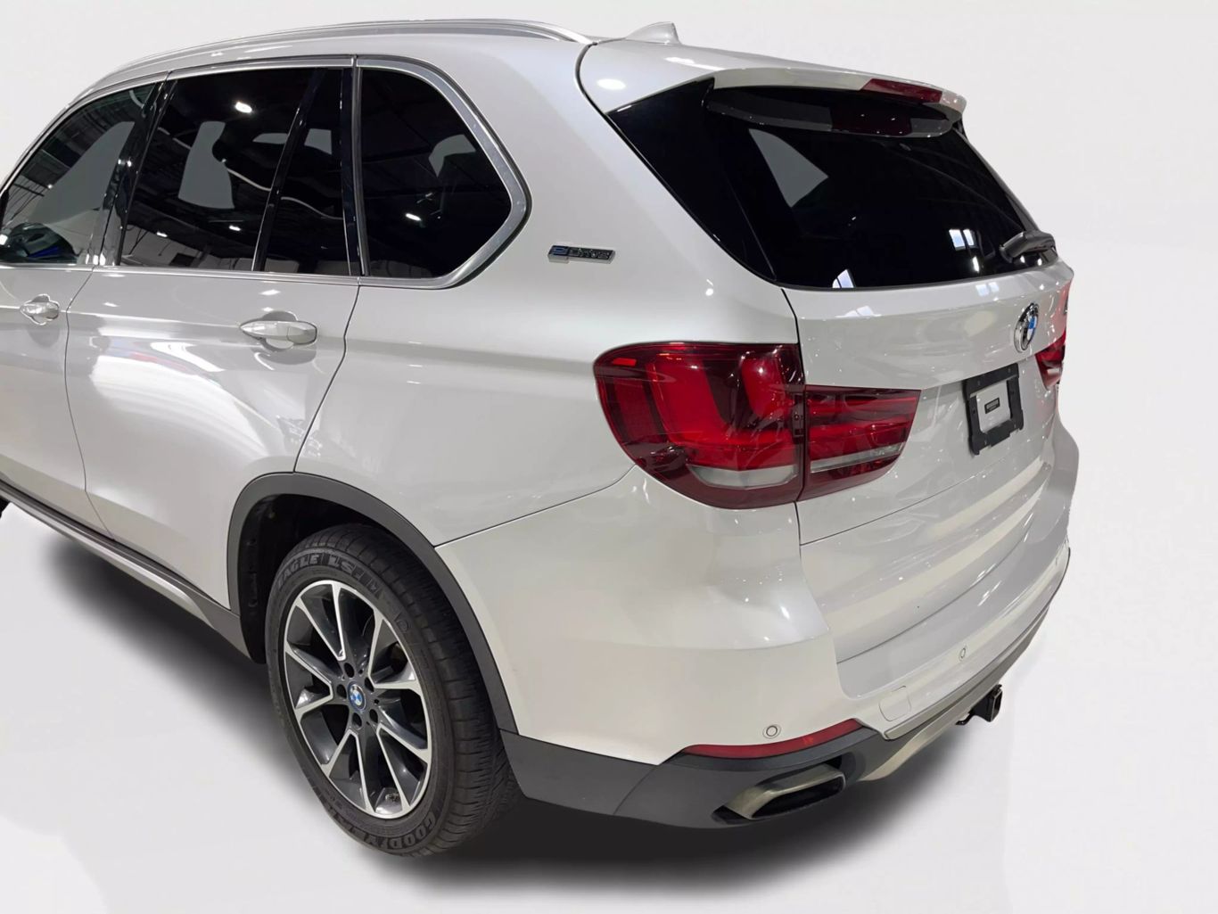 2018 BMW X5 SUV 4-CYL, HYBRID, TT, 2.0L XDRIVE40E IPERFORMANCE SPORT UTILITY 4D