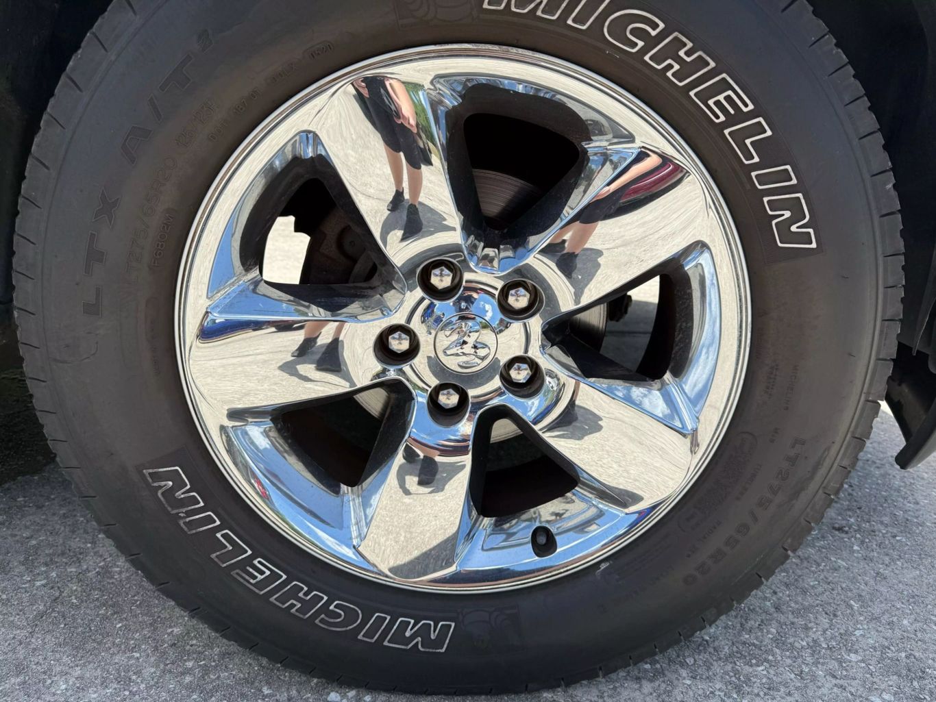 2019 RAM 1500 CLASSIC CREW CAB PICKUP V8, HEMI, 5.7 LITER BIG HORN PICKUP 4D 5 1/2 FT