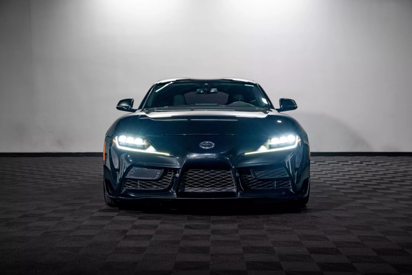 Used 2023 Toyota Supra Premium with VIN WZ1DB0G04PW058722 for sale in Tempe, AZ