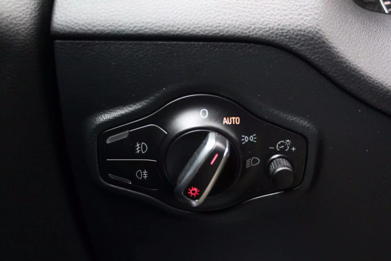 2012 Audi Q5 2.0t Quattro Premium Sport Utility 4d - Image 24