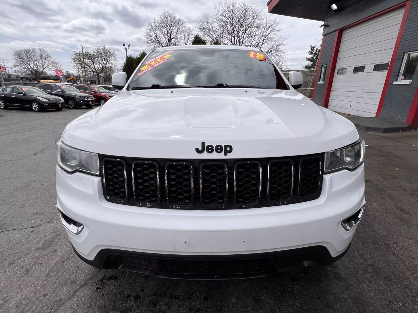 2018 Jeep Grand Cherokee - Image 4