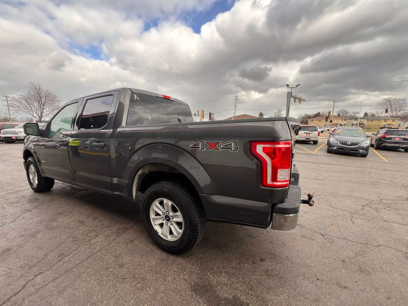 2015 Ford F150 Supercrew Cab - Image 11