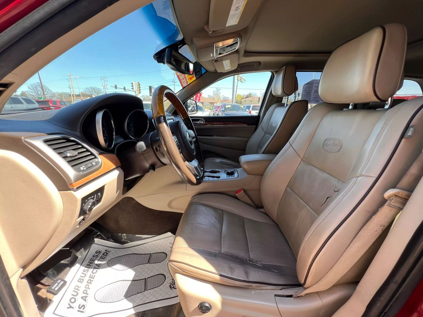 2011 Jeep Grand Cherokee - Image 11
